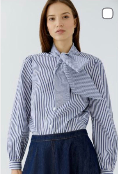 100415  Blouse Pinstriped
