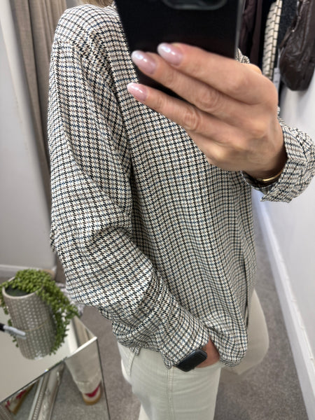 41983 Checked Blouse