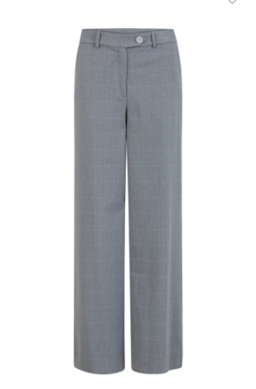 244 3255 Petra fit Trouser