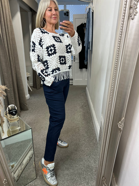 91801 Crochet Sweater With Fringing