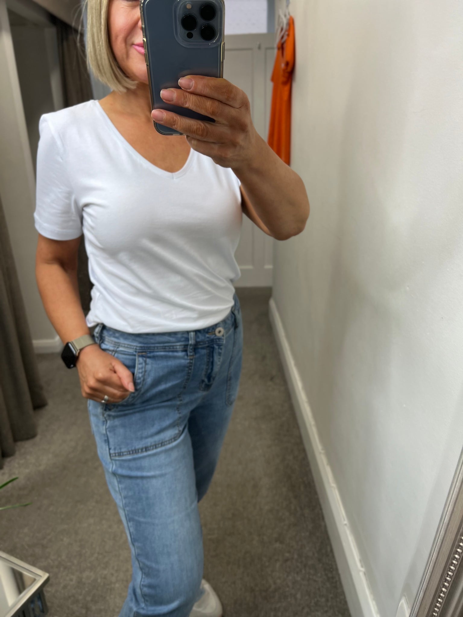 24501 V-Neck T.Shirt