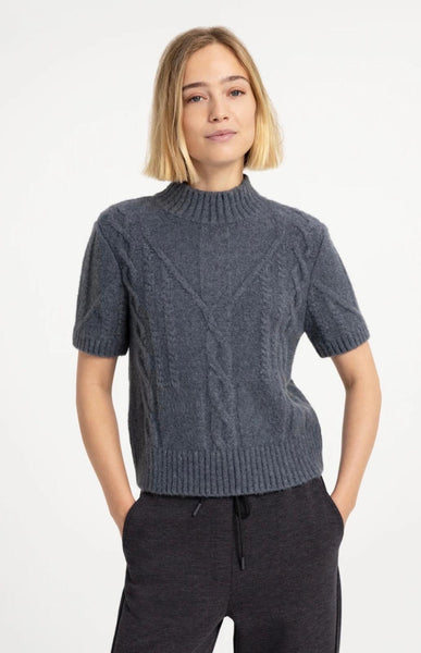 0639 Cable Knitted Sweater Short Sleeve