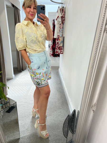 4826 Blouse floral Appliqué