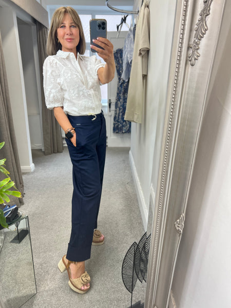 4826 Blouse floral Appliqué