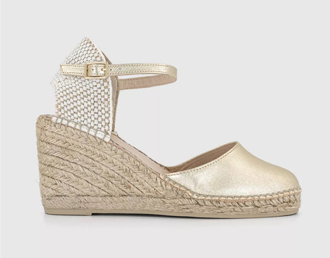 Yosies Covered Metalic Gold Wedge