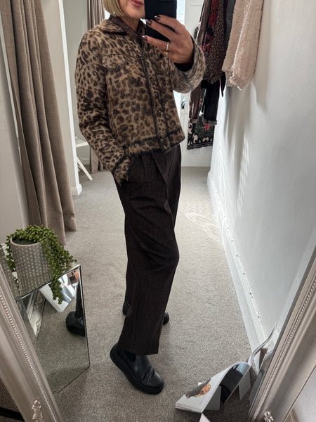 100440 Pleated Brown Tweed Trouser