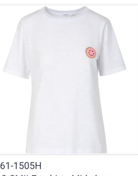 261 1505 Smile Tshirt
