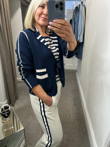 5226 Cardigan