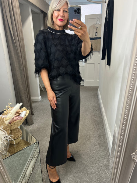 Hadill Blouse Eyelash