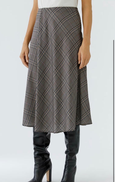 99952 Plaid Satin Midi Skirt