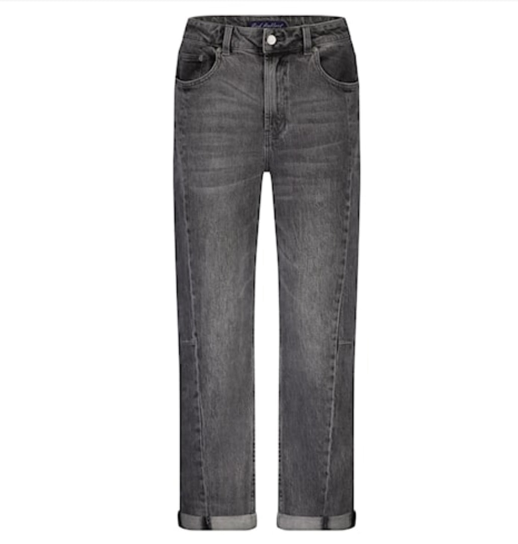 4589 Caitlin Black Barrel Leg inspired Jean