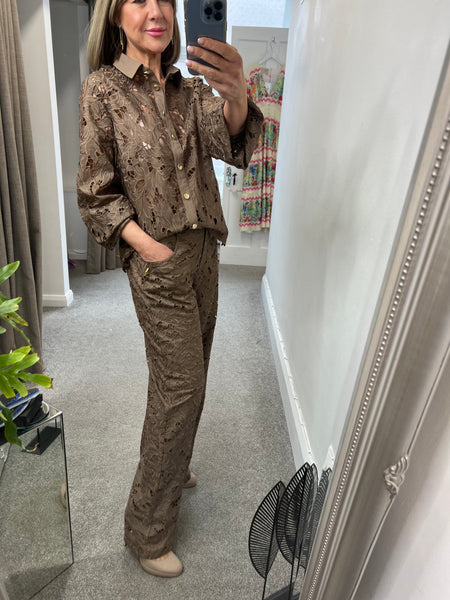 261 1250 Flower Lace Shirt