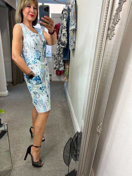 26733 Zip Detail Dress Writing Print