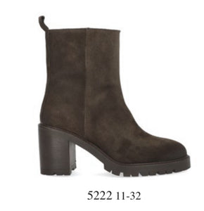 5222 Block Heel Boot