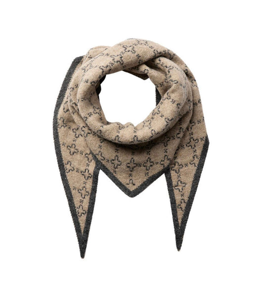 51520 Triangle Scarf